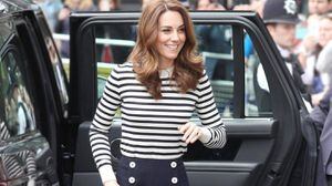 Kate Middleton nos demuestra que los suéteres son la mejor opción para estar en casa