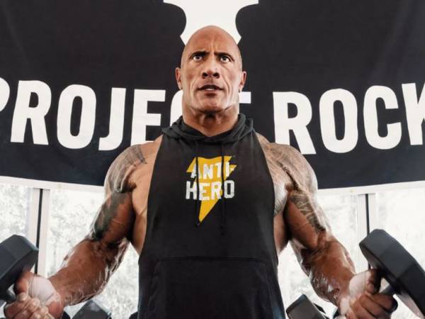 Comentarista de UFC acusa a The Rock y Conor McGregor de uso de esteroides