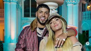 Esta vez Karol G hizo de las suyas con su novio ¿Te enojaste por la bromita Anuel AA?