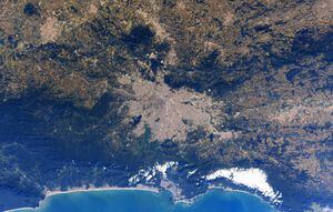 Astronauta da NASA registra impressionante imagem de São Paulo desde o espaço