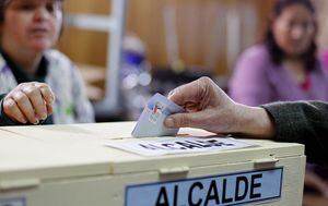 Comisión de Gobierno cita al Colmed, Servel y Minsal para analizar opción de aplazar elecciones de abril