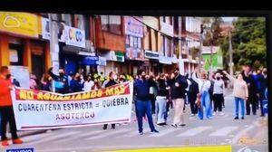 (Video) Bogotá amanece con protestas por nueva cuarentena estricta impuesta en la ciudad