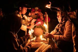 Inteligencia artificial muestra como se vería la celebración del Día de Muertos en países de África y Asia