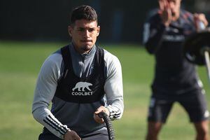 “Me quiero quedar”: Alan Saldivia sinceró sus deseos de seguir en Colo Colo pese a ocupar el próximo año un cupo de extranjero