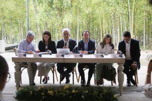 En Medellín se presentó la primera estrategia nacional contra la contaminación del aire