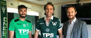 Feña González le dio una mano a su amigo Nico Córdova en Wanderers con una charla motivacional