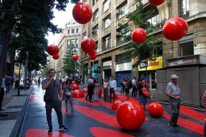 Que el Paseo Bandera quede peatonal para siempre: los pro y contra de la lucha que inició el alcalde de Santiago