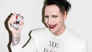 Marilyn Manson se presentó ante la Justicia pero pagó fianza para salir en libertad condicional