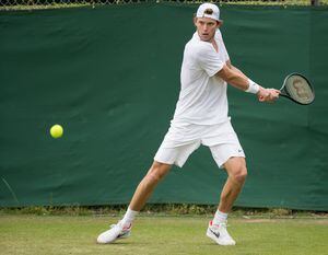 Nicolás Jarry y Christian Garín hacen historia y clasifican al cuadro principal de Wimbledon