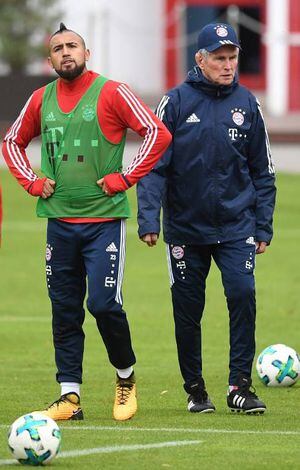 DT del Bayern a Arturo Vidal: "Le exijo mucho más de lo que ha demostrado"