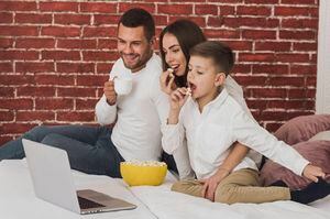 Vence el aburrimiento con una de estas 10 películas clásicas y familiares disponibles en streaming