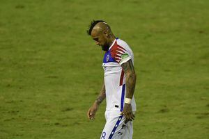 Seremi de Salud le muestra tarjeta roja a Arturo Vidal: lo notificó de sumario sanitario