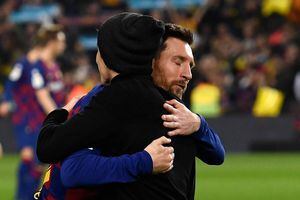 La imagen más emotiva del Clásico Barcelona-Real Madrid la protagonizó Messi
