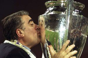Fallece el presidente que le dio la "Séptima" Champions al Madrid