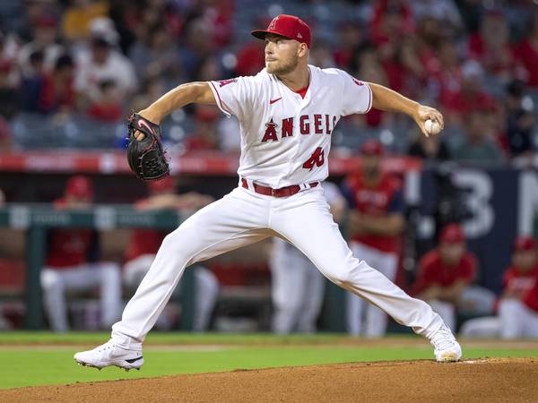 Detmers domina a Rangers y Angelinos hilvanan 5to triunfo