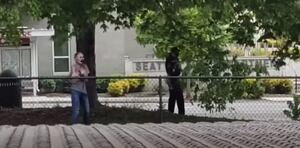 Lo que se sabe de la "mujer zombie" que apareció en video deambulando por las calles, ¿ya saben su identidad?