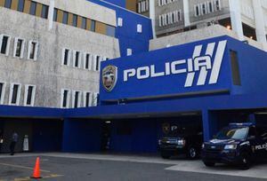 Policía dispara a expareja en cuartel de Cataño