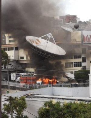 Atacaron las instalaciones del canal Teleamazonas, norte de Quito