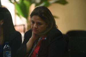 Jueza dicta sobreseimiento a favor de la canciller Sandra Jovel por adopción irregular