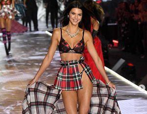 ¡Impecable! Kendall Jenner se robó todas las miradas en el desfile de Victoria's Secret