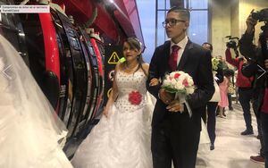 (Imágenes) 59 parejas se casaron al tiempo después de pasear en TransMiCable