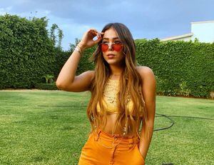 Danna Paola asegura que sigue soltera con divertido video