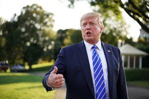 Trump denuncia "ridículas" acusaciones de una filtración "partidista"