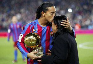 Ronaldinho rompe el silencio tras la muerte de su madre