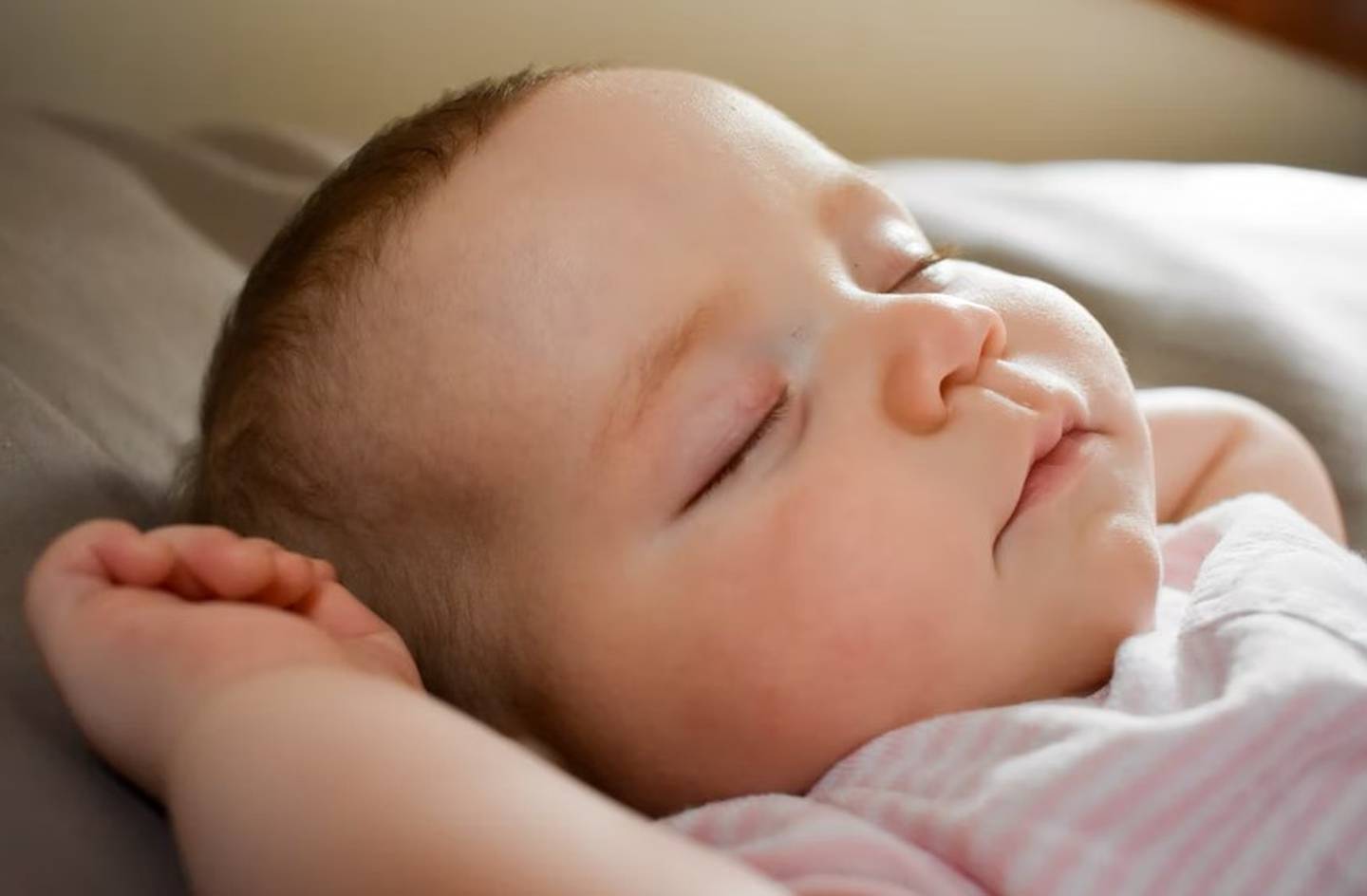 Dormir a un bebé puede ser de las tareas más difíciles de todo padre