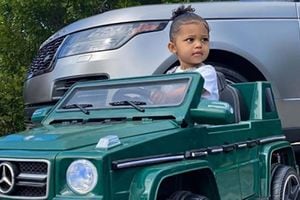 La ostentosa colección de autos de Stormi, la hija de Kylie Jenner a sus 2 años
