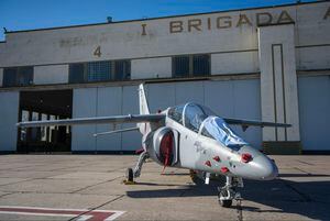 Argentina exige cumplir con la compra de aviones militares