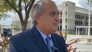 Abogado de Ángel Pérez dice que alcaldes le han consultado asuntos con Oscar Santamaría
