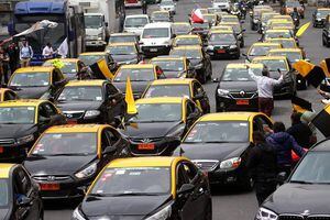 Taxistas hace manifestación y exigen renuncia de ministra de Transportes: Súmense a la lista