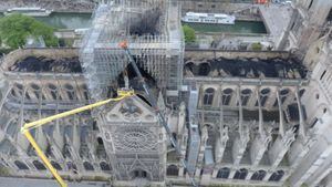 Francia: imágenes aéreas muestran el daño tras devastador incendio en Notre Dame