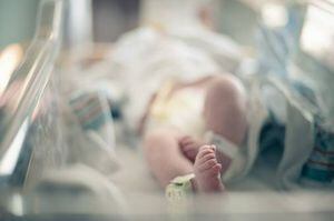 Enfermera alemana es acusada de intentar matar a cinco bebés con morfina
