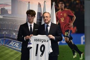 Real Madrid presenta a Álvaro Odriozola como su nuevo fichaje