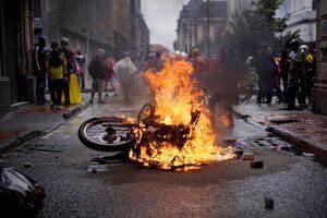 Venezuela rechaza que se responsabilice a Maduro de las protestas en Colombia