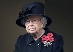 Isabel II presionó al gobierno británico para cambiar ley y ocultar su fortuna