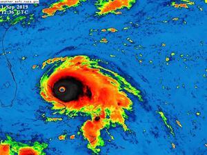 Con vientos de 260 kilómetros por hora: Dorian se convierte en un "catastrófico" huracán de categoría 5 en su camino a las Bahamas