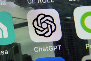 ChatGPT es prohibido en Apple por temor a filtraciones y espionaje