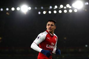 Histórico de Liverpool propone a Alexis como reemplazante de Coutinho: "En el Arsenal hay un muchacho que quiere irse"