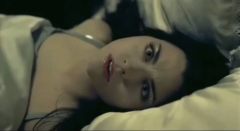 Una de las escenas del clásico de Evanescence  ‘Bring Me To Life’ con el que se dio a conocer el mundo.