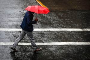 Lluvia en Santiago: anuncian probables precipitaciones para este domingo en la RM