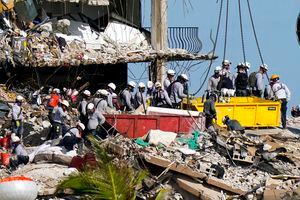 Aumenta a 10 cantidad oficial de fallecidos por colapso de condominio en Miami
