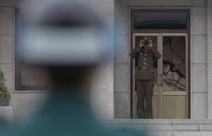 Seúl acusa a Corea del Norte de disparar y quemar a funcionario surcoreano sorprendido en sus aguas territoriales