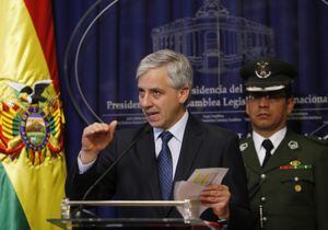 Presidente interino de Bolivia, García Linera, plantea un corredor que "pasa por encima de Arica" como una salida al mar