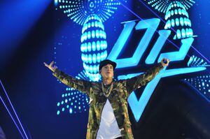 Daddy Yankee sufre hackeo de "Dura" y elogios de vocalista de Franz Ferdinand
