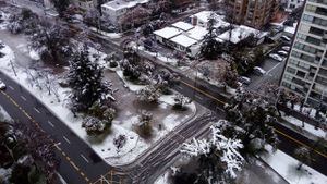 ¡Nieve en Santiago!: Conoce aquí los sectores donde puede nevar este fin de semana