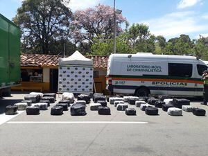 Este fue el millonario cargamento ilegal que la Policía halló en un camión con destino a Bogotá