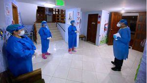 COVID-19 en asilo de Quito deja más de 20 personas contagiadas